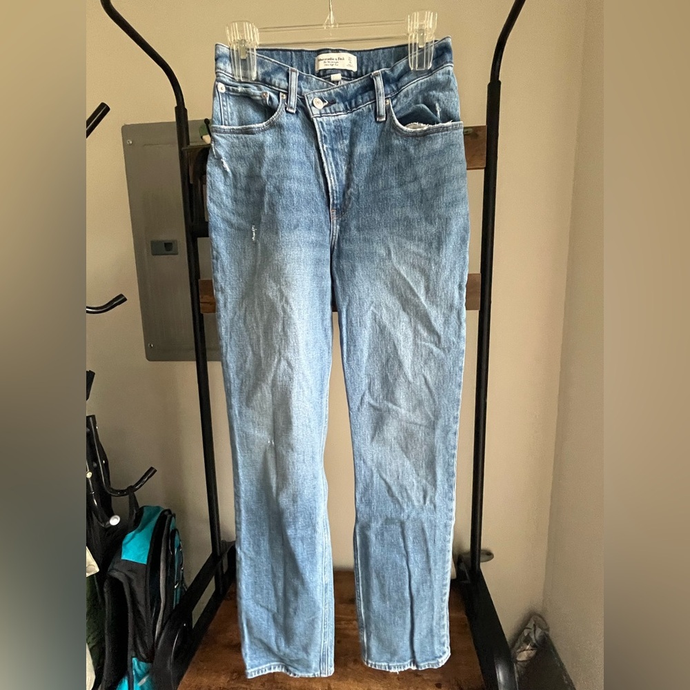 Abercrombie Curve Love Jeans Size 27/4